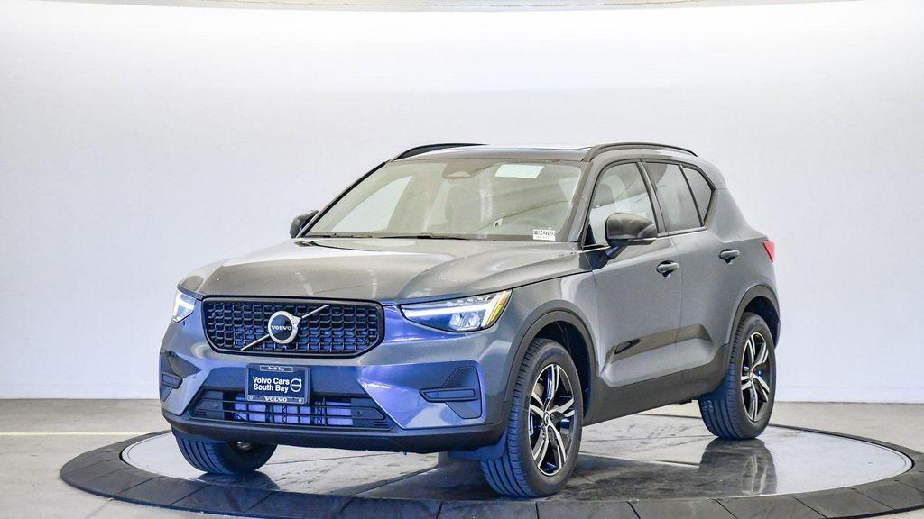 new 2026 Volvo XC40 car, priced at $45,995
