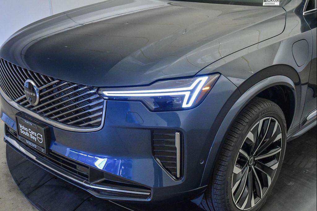 new 2026 Volvo XC90 Plug-In Hybrid car, priced at $81,875