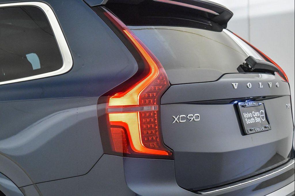new 2026 Volvo XC90 Plug-In Hybrid car, priced at $81,875