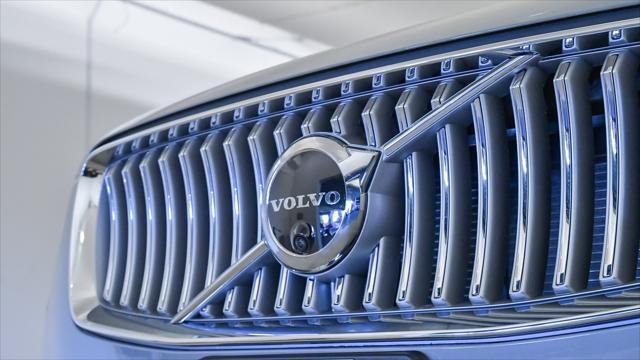 new 2025 Volvo XC90 Plug-In Hybrid car, priced at $76,765