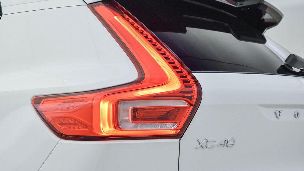 new 2025 Volvo XC40 car, priced at $46,265