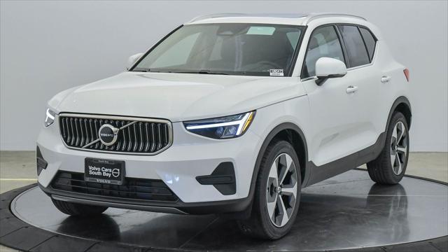 new 2025 Volvo XC40 car, priced at $46,265
