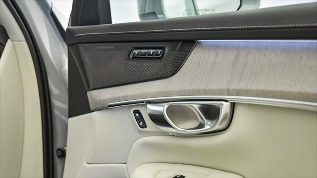 new 2025 Volvo XC90 Plug-In Hybrid car, priced at $85,045