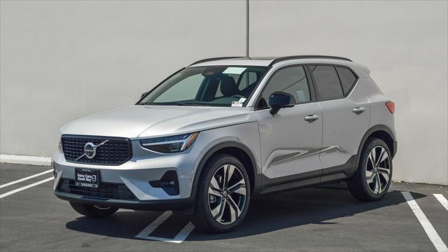 new 2025 Volvo XC40 car, priced at $50,825