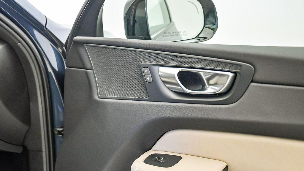 new 2026 Volvo XC60 car, priced at $57,985