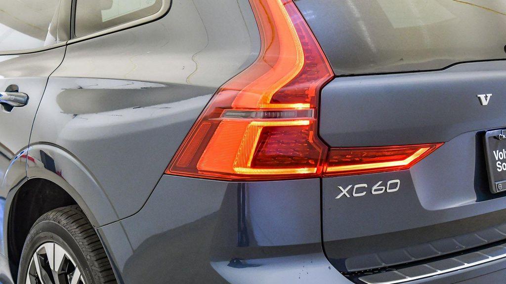 new 2026 Volvo XC60 car, priced at $57,985
