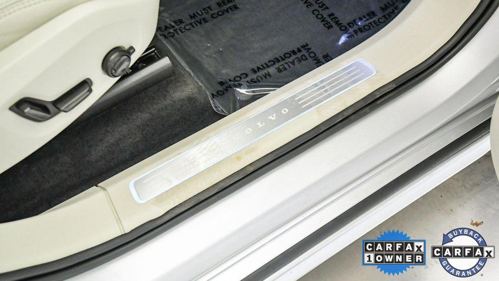 used 2022 Volvo XC90 car, priced at $39,746