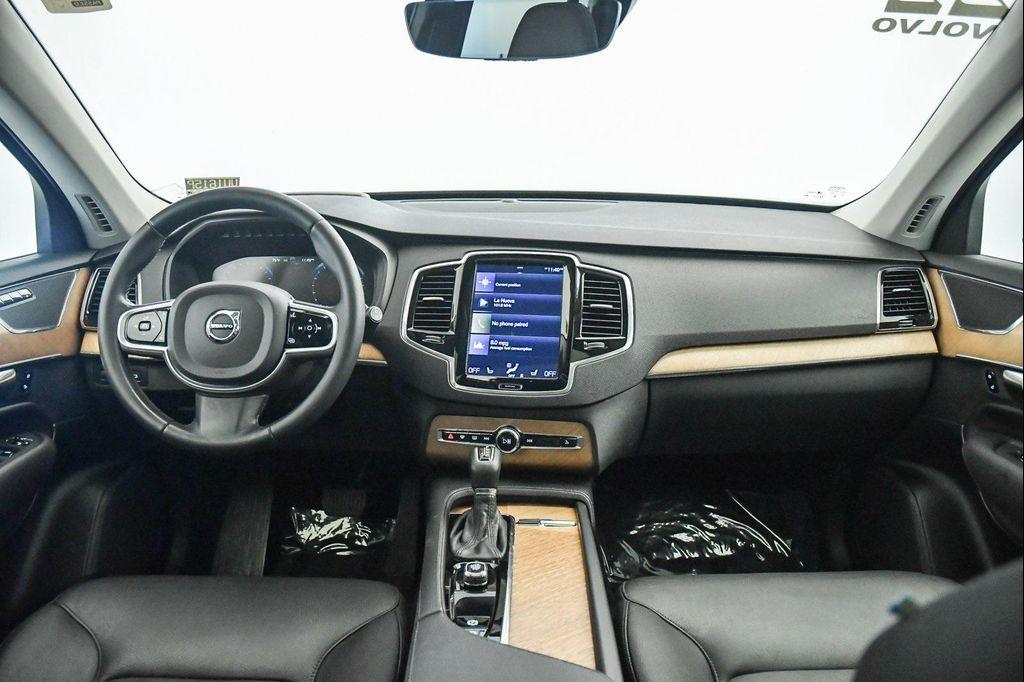 used 2022 Volvo XC90 car, priced at $33,926