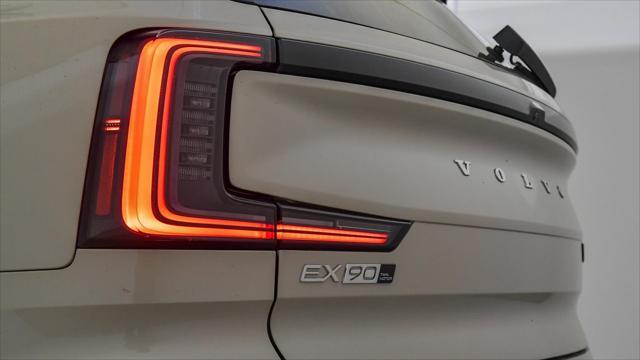new 2025 Volvo EX90 car, priced at $85,640