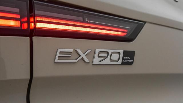 new 2025 Volvo EX90 car, priced at $85,640