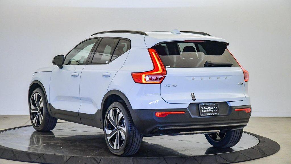 used 2025 Volvo XC40 car, priced at $41,222
