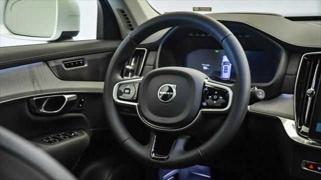 new 2025 Volvo XC90 car, priced at $70,045