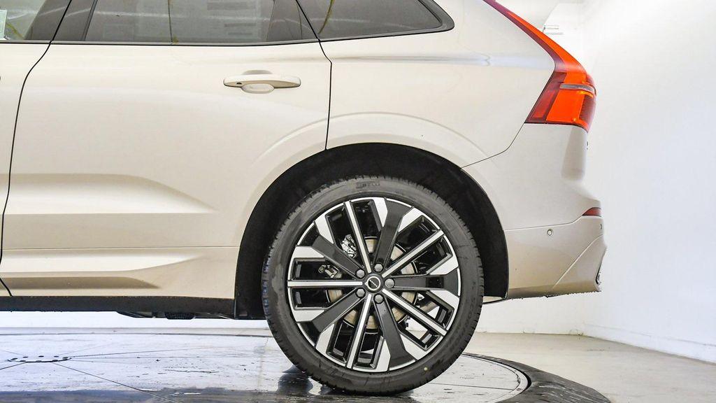 new 2026 Volvo XC60 car, priced at $63,935