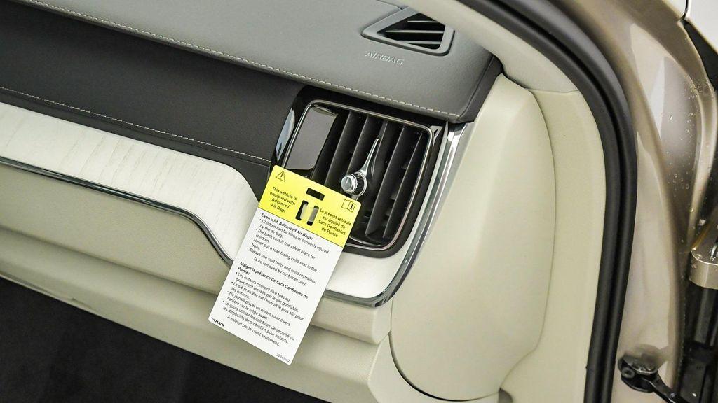 new 2026 Volvo XC60 car, priced at $63,935