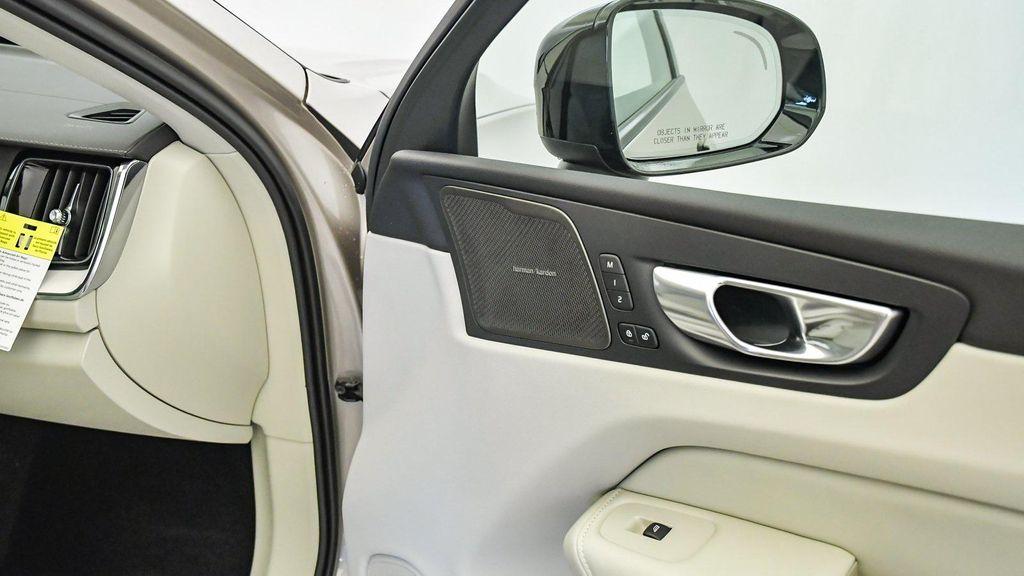 new 2026 Volvo XC60 car, priced at $63,935