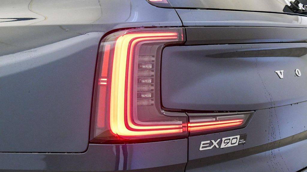 new 2025 Volvo EX90 car, priced at $91,970