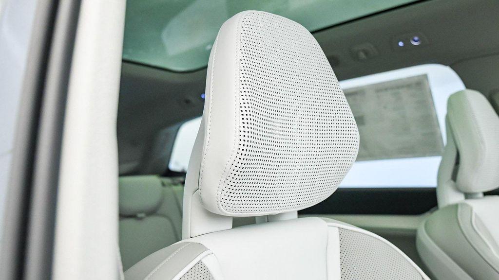 new 2025 Volvo EX90 car, priced at $91,970