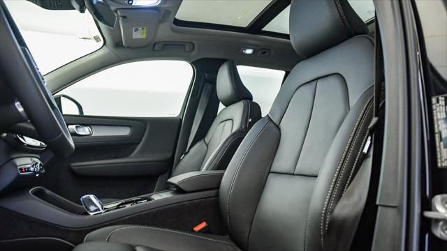 new 2025 Volvo XC40 car, priced at $48,335