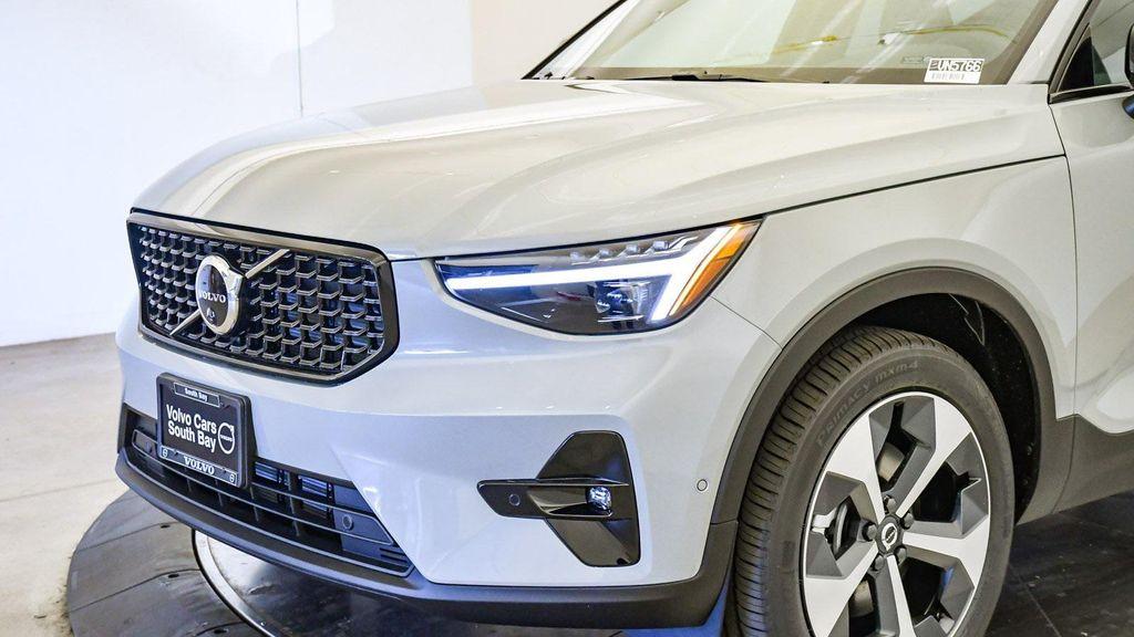 new 2026 Volvo XC40 car, priced at $50,150