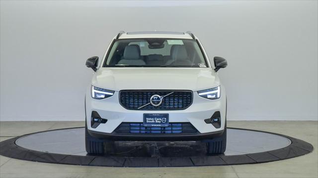 new 2025 Volvo XC40 car, priced at $48,315