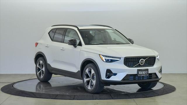 new 2025 Volvo XC40 car, priced at $48,315