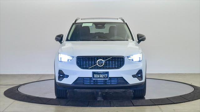 new 2025 Volvo XC40 car, priced at $52,000