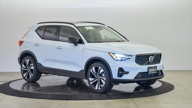 new 2025 Volvo XC40 car, priced at $52,000