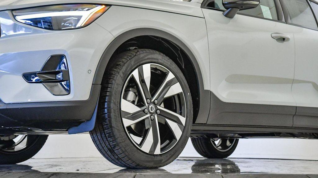new 2026 Volvo XC40 car, priced at $53,975