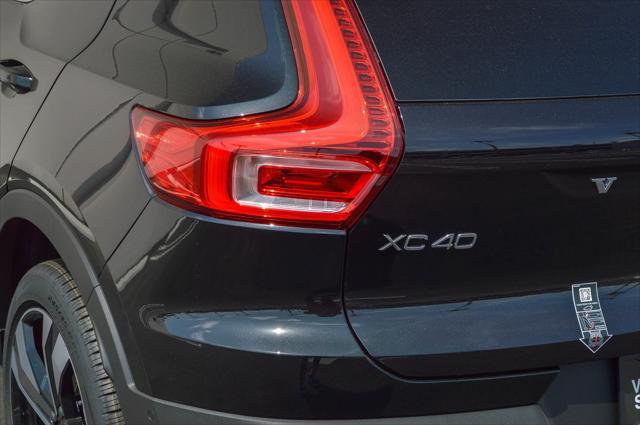 new 2024 Volvo XC40 car, priced at $49,670