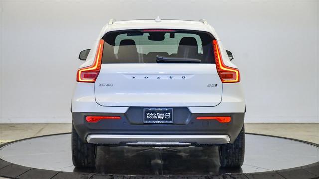 new 2025 Volvo XC40 car, priced at $46,035