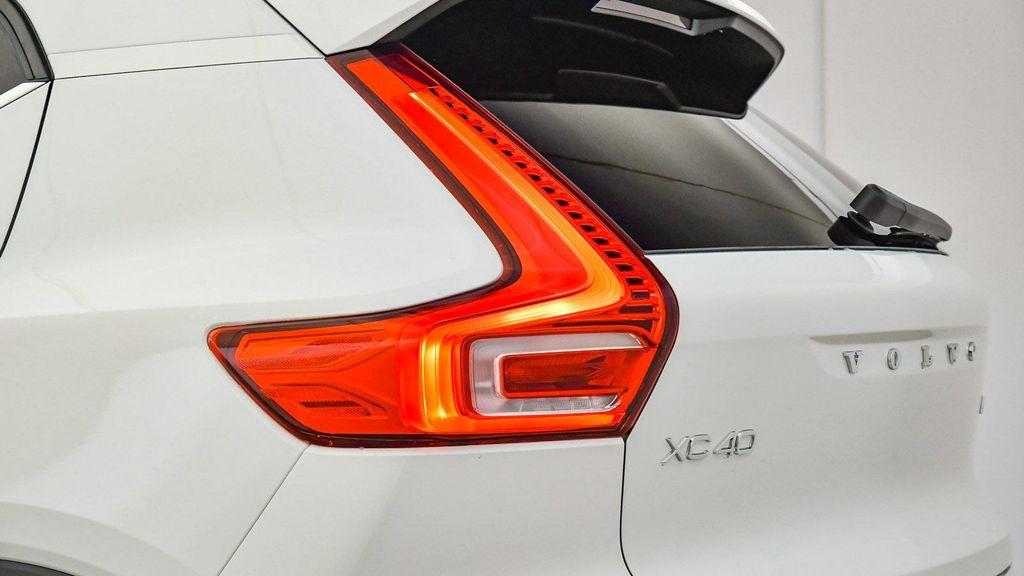 new 2025 Volvo XC40 car, priced at $46,035