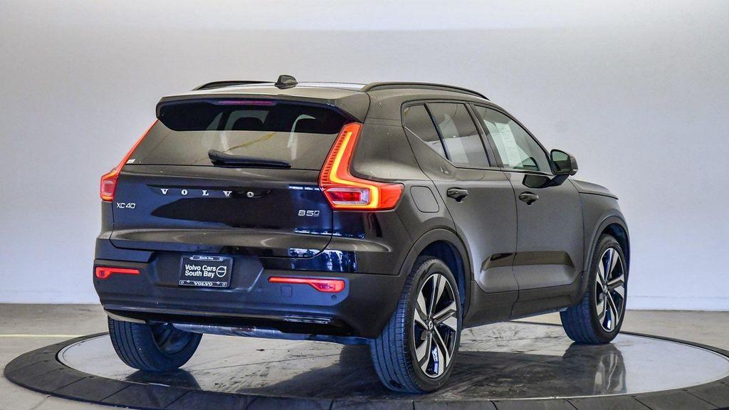 used 2025 Volvo XC40 car, priced at $35,959