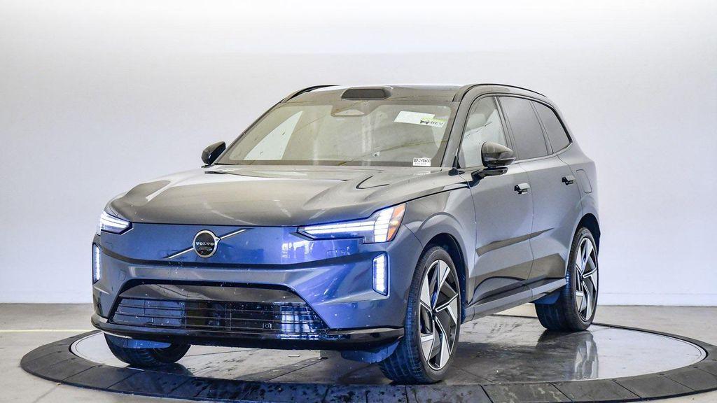 new 2025 Volvo EX90 car, priced at $94,025
