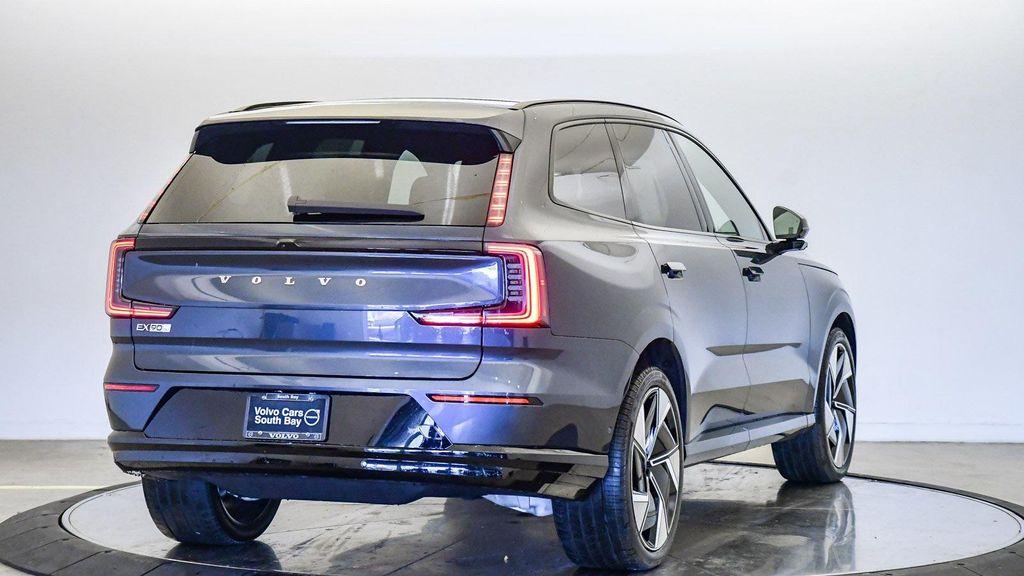new 2025 Volvo EX90 car, priced at $94,025