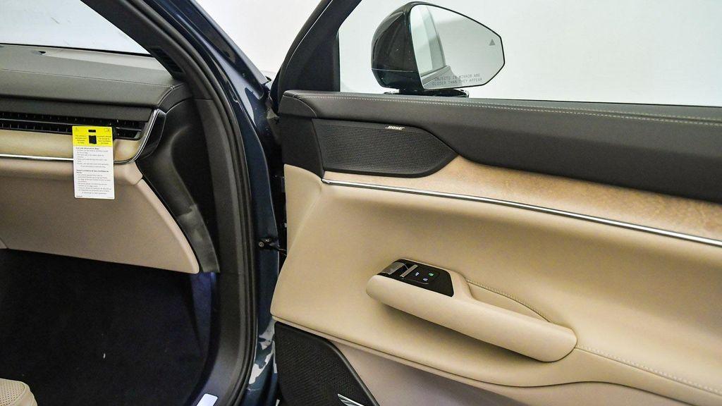 new 2025 Volvo EX90 car, priced at $94,025