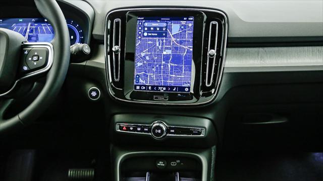 new 2025 Volvo XC40 car, priced at $46,015