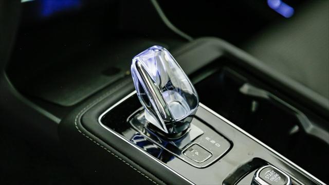 new 2025 Volvo XC90 Plug-In Hybrid car, priced at $82,405