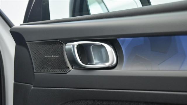 used 2022 Volvo C40 Recharge Pure Electric car, priced at $36,312