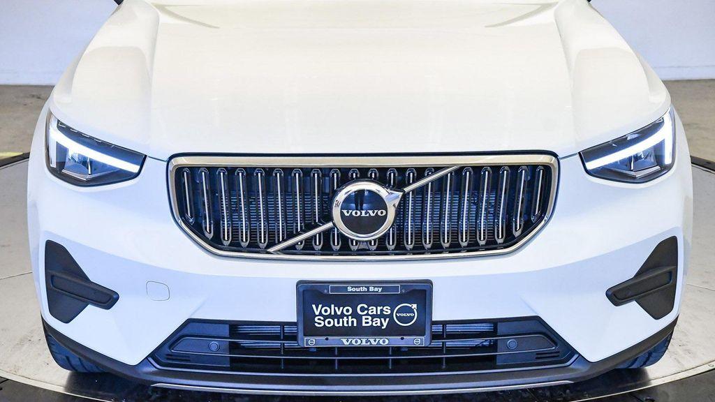 used 2025 Volvo XC40 car, priced at $50,025