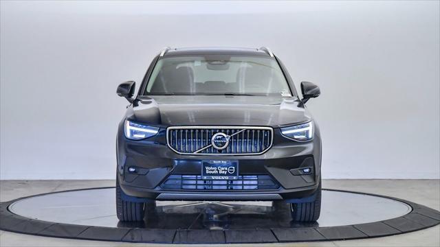 new 2025 Volvo XC40 car, priced at $52,000