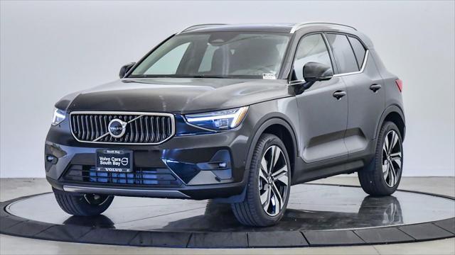 new 2025 Volvo XC40 car, priced at $52,000