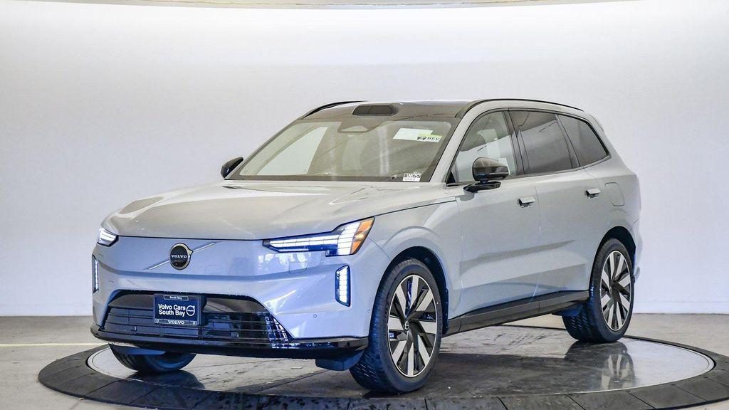 new 2025 Volvo EX90 car, priced at $96,425