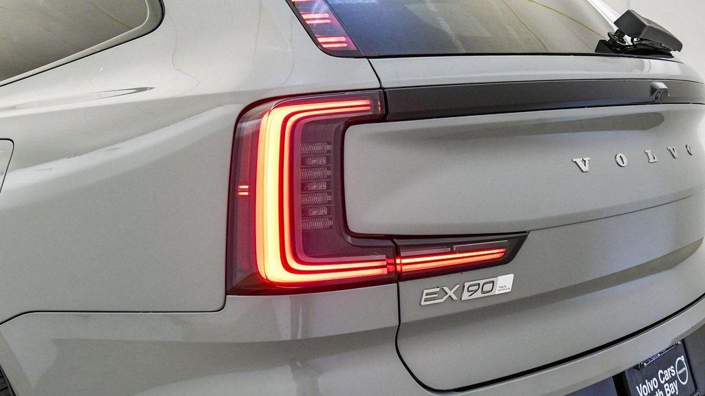 new 2025 Volvo EX90 car, priced at $96,425