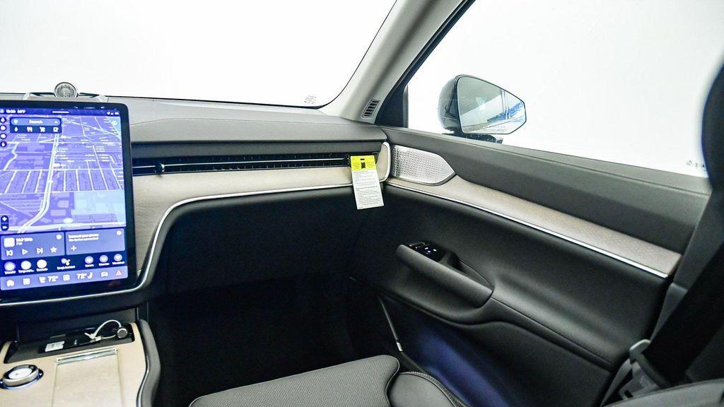 new 2025 Volvo EX90 car, priced at $96,425