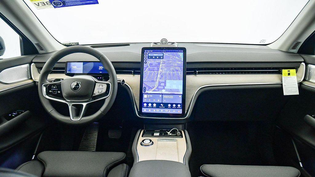 new 2025 Volvo EX90 car, priced at $96,425