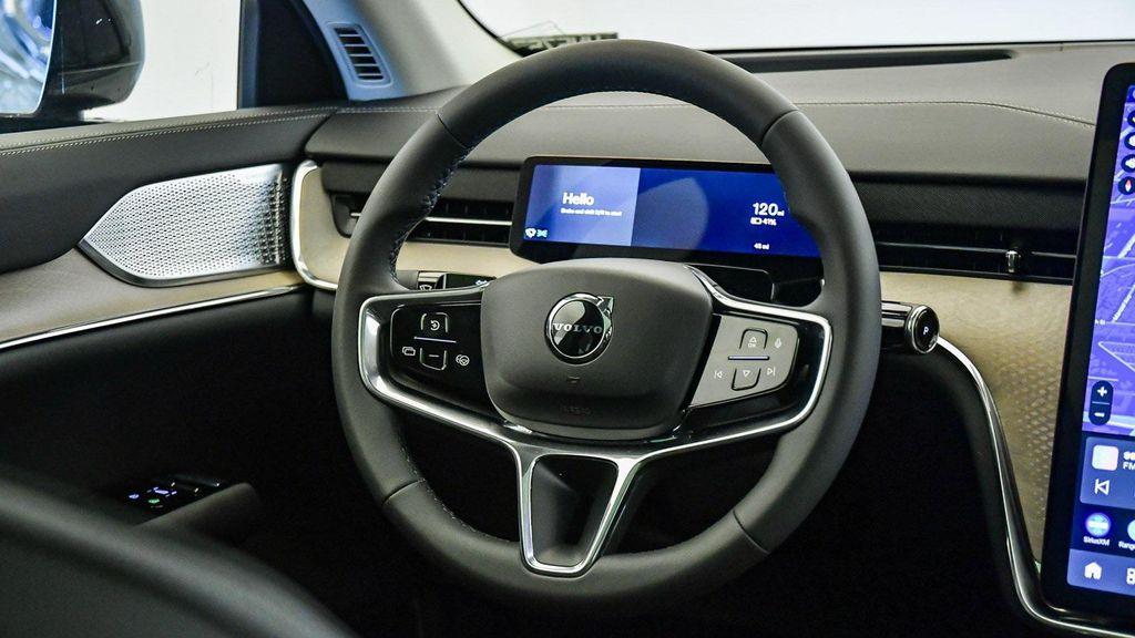 new 2025 Volvo EX90 car, priced at $96,425