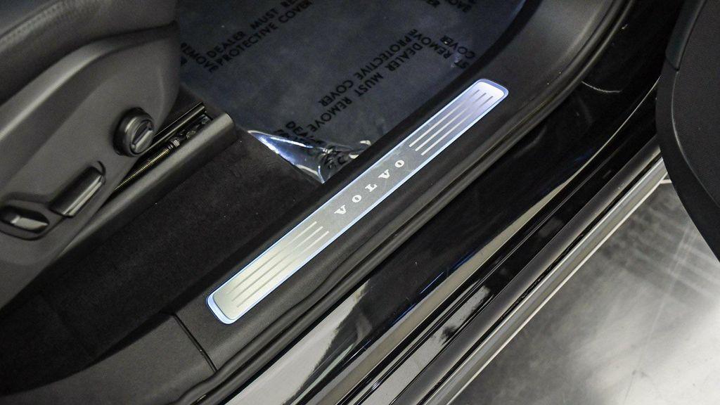 used 2025 Volvo XC90 car, priced at $51,828