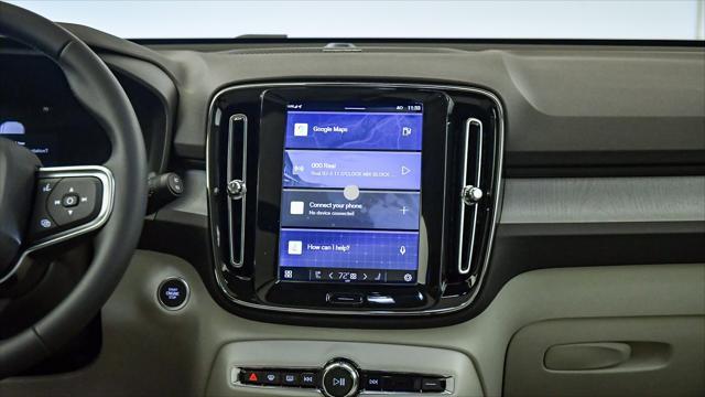 new 2025 Volvo XC40 car, priced at $51,565