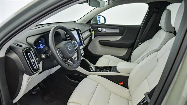 new 2025 Volvo XC40 car, priced at $51,565