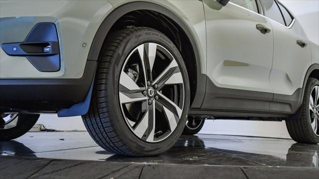 new 2025 Volvo XC40 car, priced at $51,565